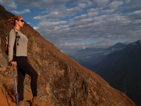 Admirando a fantástica paisagem da trilha de Choquequirao, no Peru